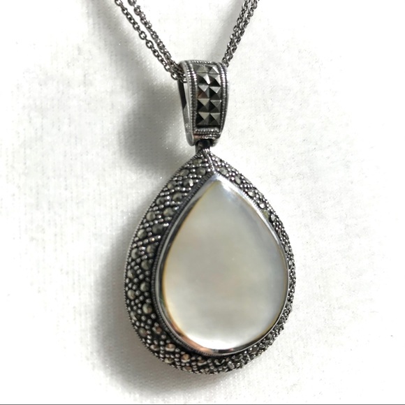 Sterling Silver Teardrop Shell Pendant Necklace